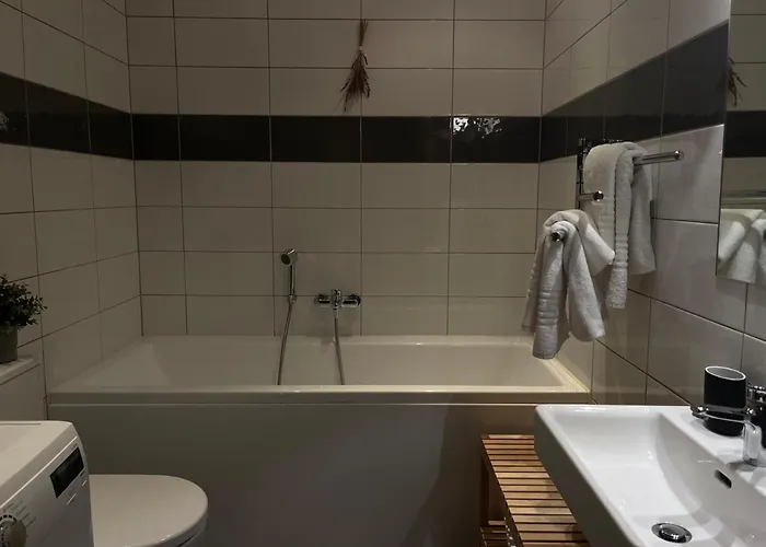 Riverpark - One-bedroom Near Downtown Апартаменты